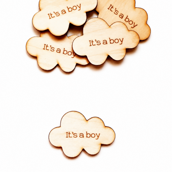 Ξύλινο Συννεφάκι "It's a Girl / It's a Boy" – Διακοσμητικό, Μπρελόκ ή Μαγνητάκι